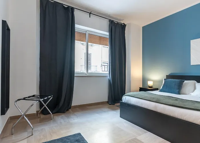 Fourooms - Principe Amedeo 3* バーリ