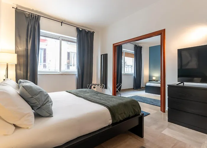Fourooms - Principe Amedeo 3* バーリ