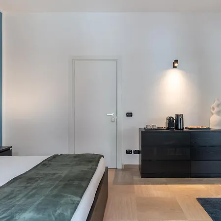 Fourooms - Principe Amedeo Penzion 3*