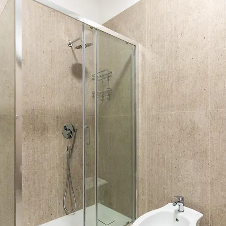Fourooms - Principe Amedeo Guest house *